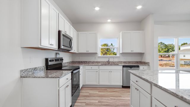 180 Huckleberry Street, Freeport, FL 32439