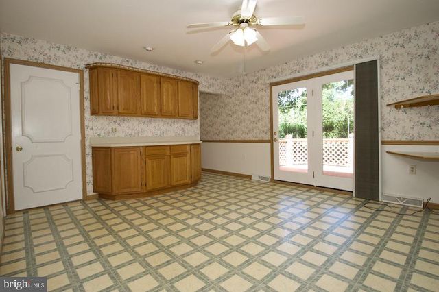 18 N SPRINGVIEW DR, Dover, DE 19901