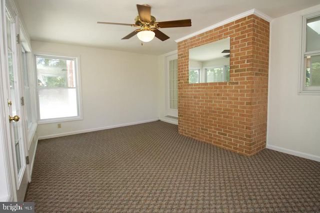 18 N SPRINGVIEW DR, Dover, DE 19901