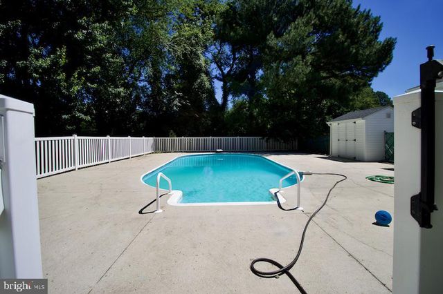 18 N SPRINGVIEW DR, Dover, DE 19901
