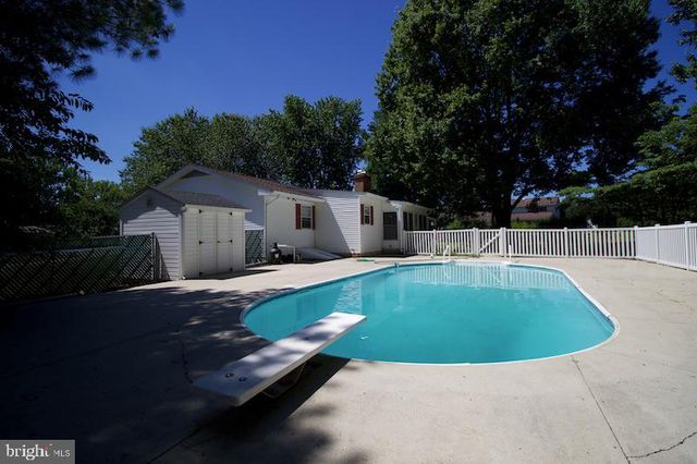 18 N SPRINGVIEW DR, Dover, DE 19901
