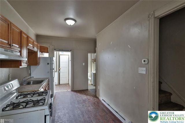 934 West Pine Street, Allentown City, PA 18102