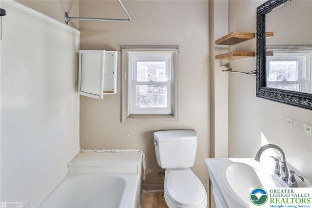 934 West Pine Street, Allentown City, PA 18102