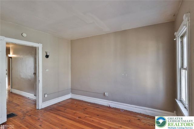 934 West Pine Street, Allentown City, PA 18102