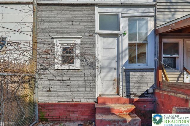 934 West Pine Street, Allentown City, PA 18102