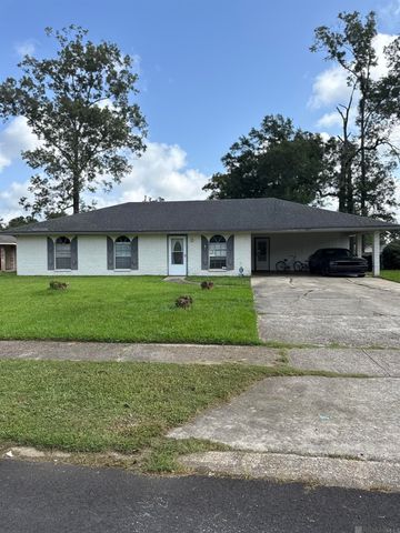 9627 Scotswood Dr, Baton Rouge, LA 70818
