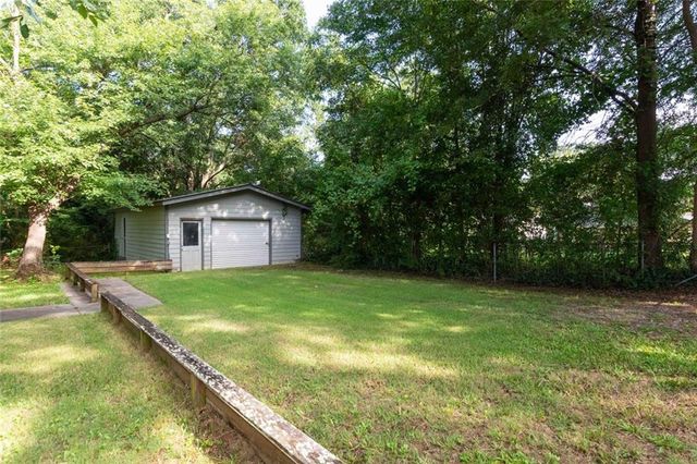 1716 Green Street NE, Conyers, GA 30012
