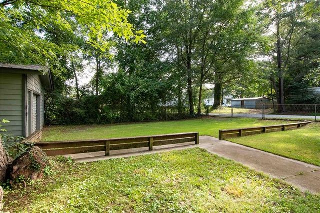 1716 Green Street NE, Conyers, GA 30012