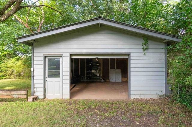 1716 Green Street NE, Conyers, GA 30012