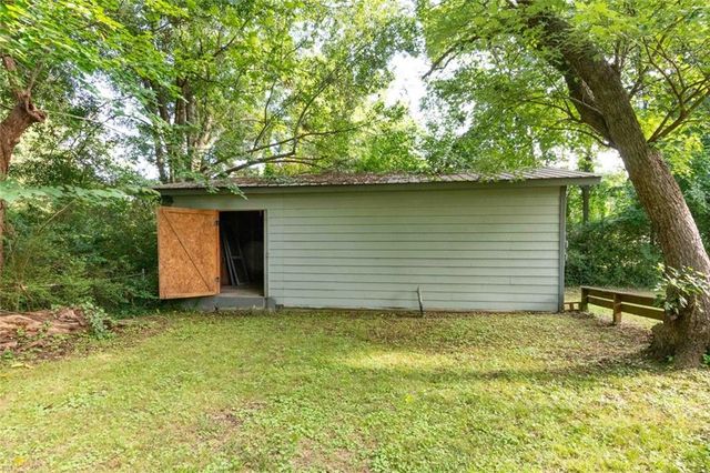 1716 Green Street NE, Conyers, GA 30012