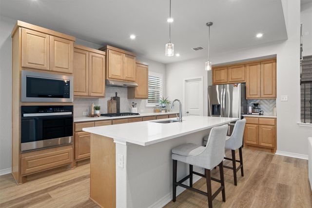 513 Echo PASS, Liberty Hill, TX 78642