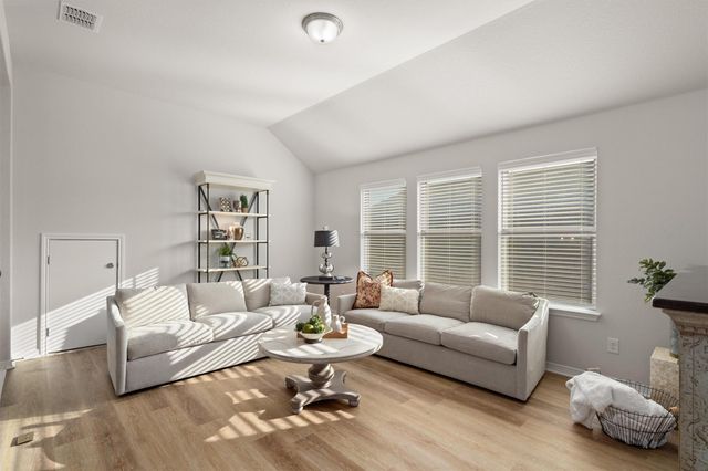 513 Echo PASS, Liberty Hill, TX 78642