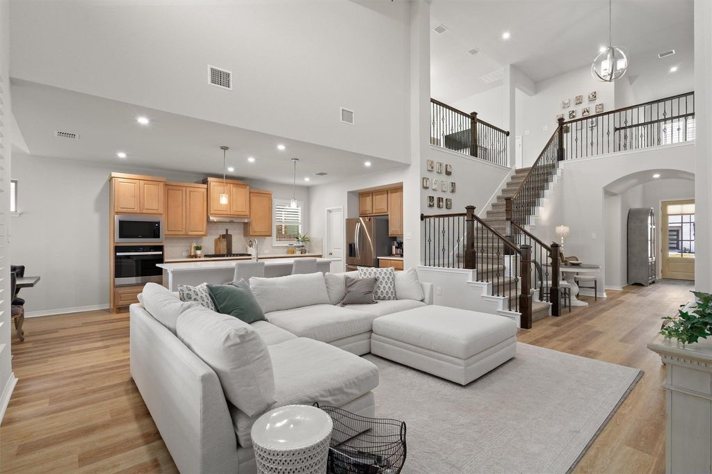 513 Echo PASS, Liberty Hill, TX 78642