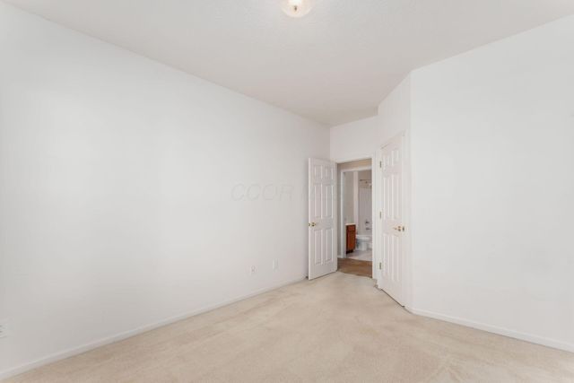 6010 Coventry Bend Drive, Hilliard, OH 43026