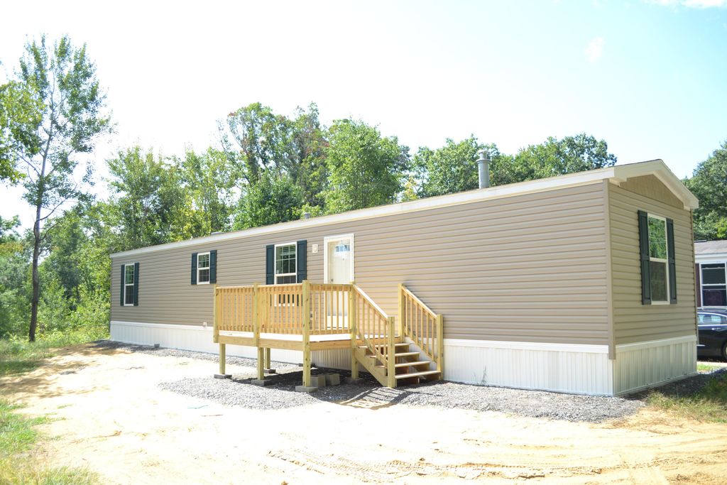 84 Sanford Road 13, Alfred, ME 04002 — exterior