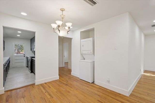 1626 Crest Ridge Drive, Dallas, TX 75228