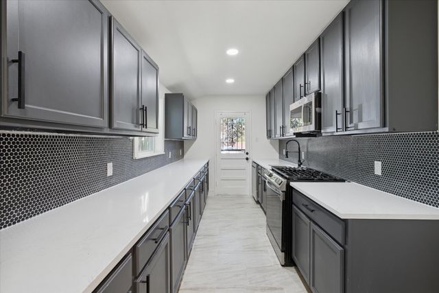 1626 Crest Ridge Drive, Dallas, TX 75228