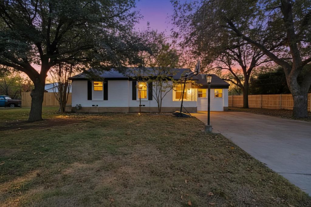 1626 Crest Ridge Drive, Dallas, TX 75228