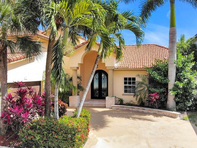 10900 Haydn Drive, Boca Raton, FL 33498