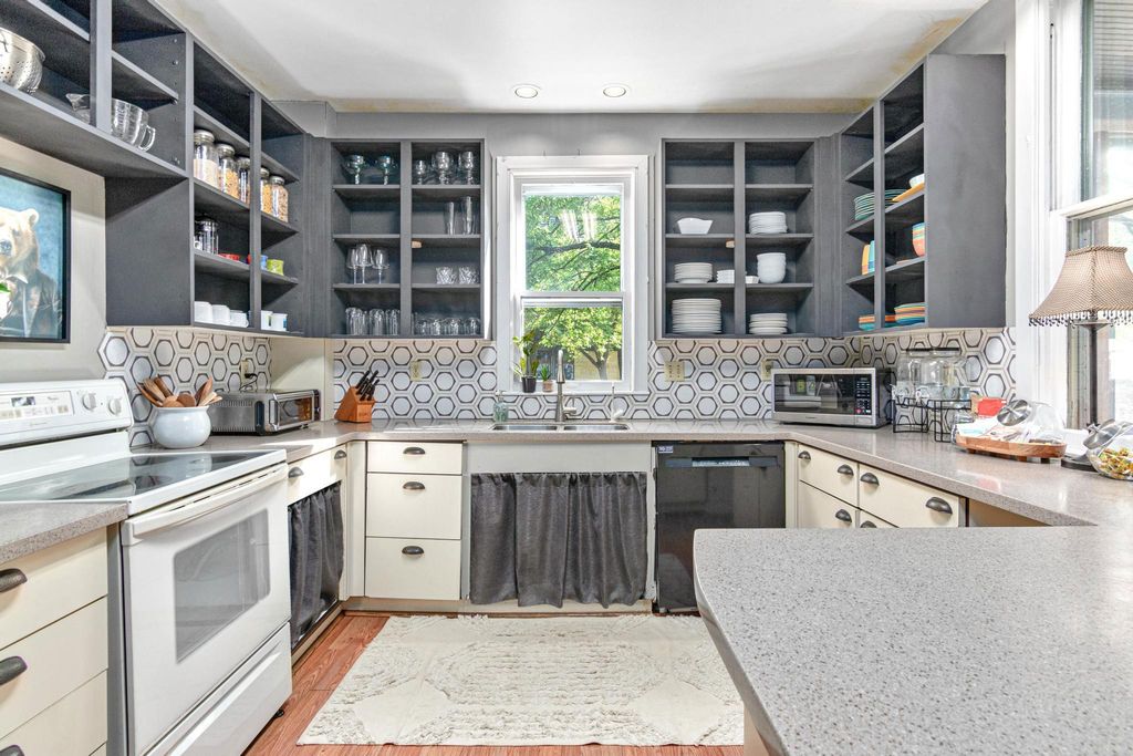 742 Holly Avenue, Saint Paul, MN 55104 — photo 4