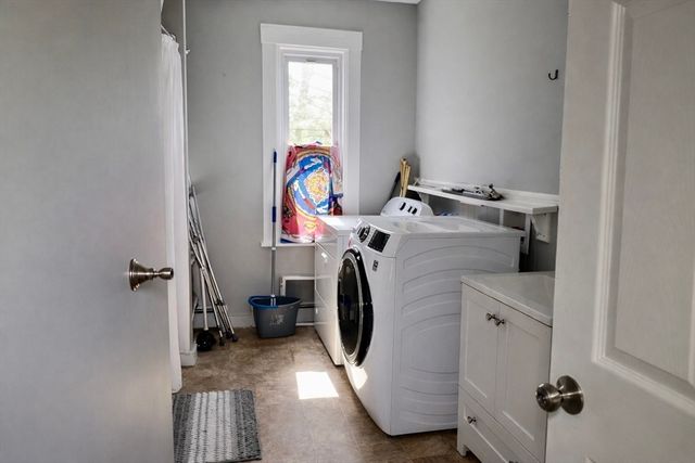 17 Fairview Street, Fitchburg, MA 01420