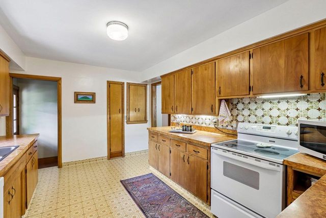 1821 Morgan Terrace, Beloit, WI 53511