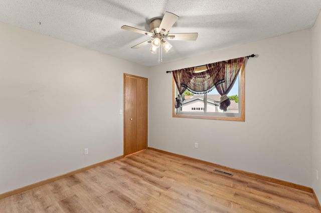 5785 Yucca Lane N, Plymouth, MN 55446
