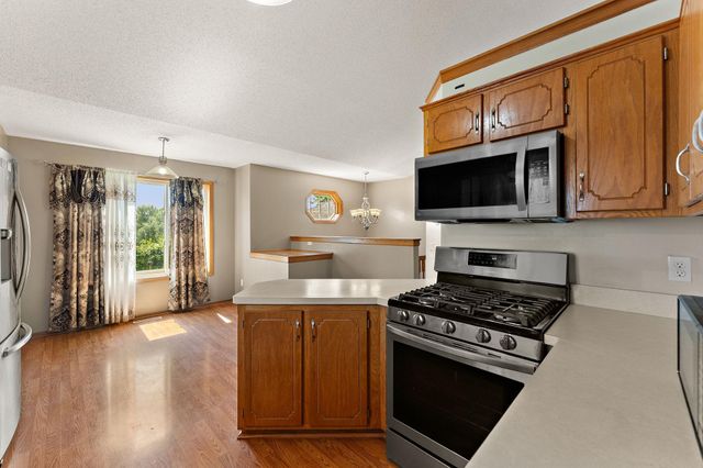 5785 Yucca Lane N, Plymouth, MN 55446