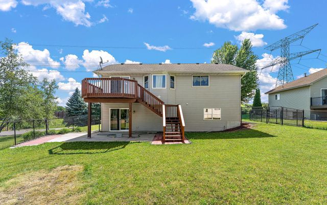 5785 Yucca Lane N, Plymouth, MN 55446