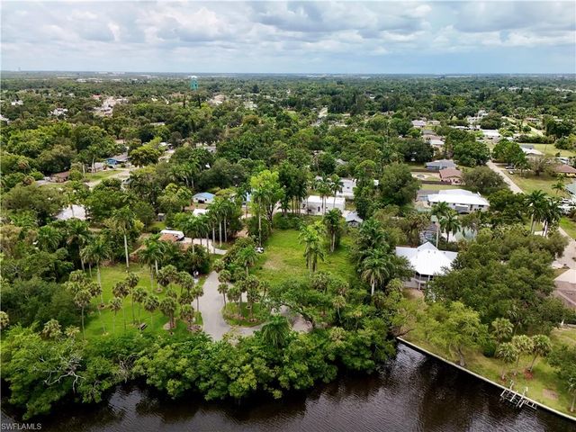 304 Royal Palm Park RD, Fort Myers, FL 33905