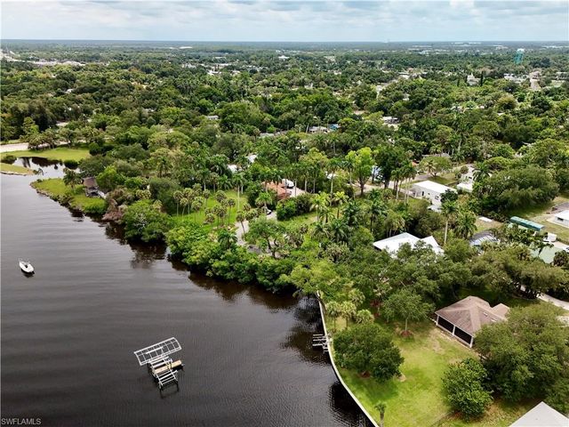 304 Royal Palm Park RD, Fort Myers, FL 33905
