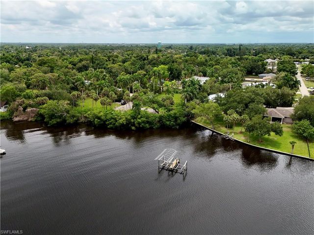 304 Royal Palm Park RD, Fort Myers, FL 33905