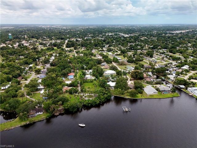 304 Royal Palm Park RD, Fort Myers, FL 33905
