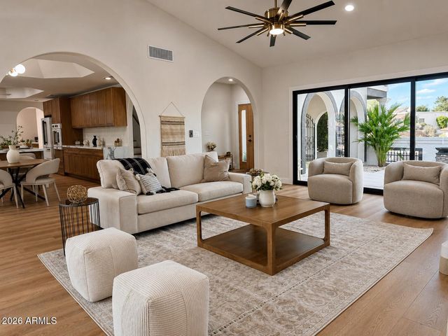 16829 E NICKLAUS Drive, Fountain Hills, AZ 85268