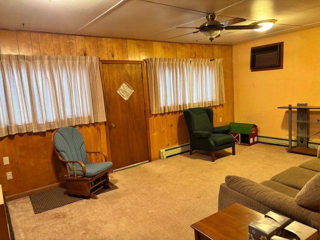 195 S Monroe Street, Thompson, IA 50478