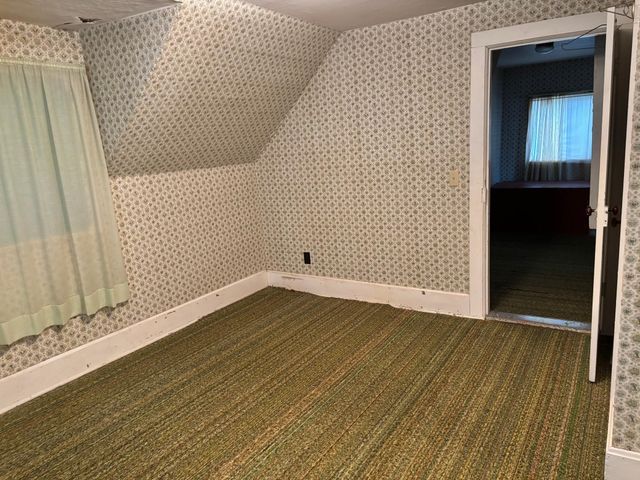 195 S Monroe Street, Thompson, IA 50478