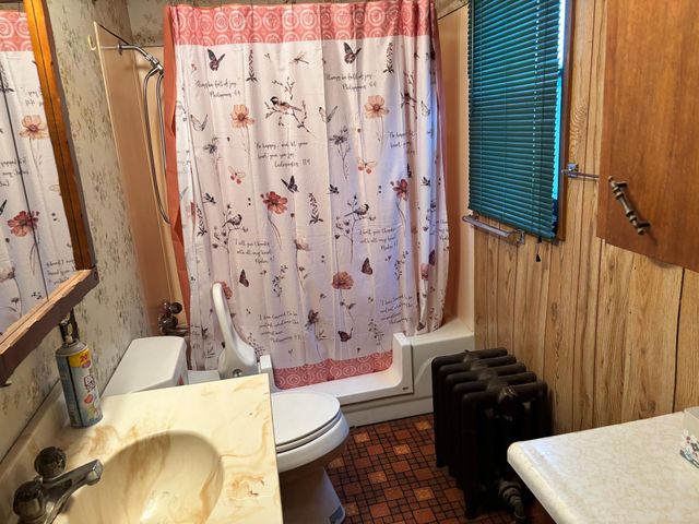 195 S Monroe Street, Thompson, IA 50478