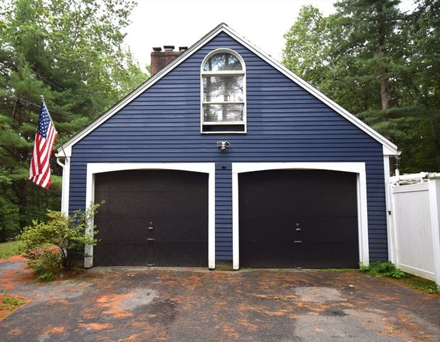 19 Windsong, Kingston, NH 03848
