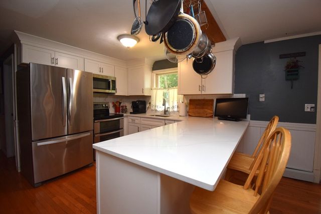 19 Windsong, Kingston, NH 03848