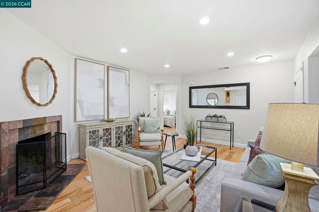 1812 Donna Dr, Pleasant Hill, CA 94523