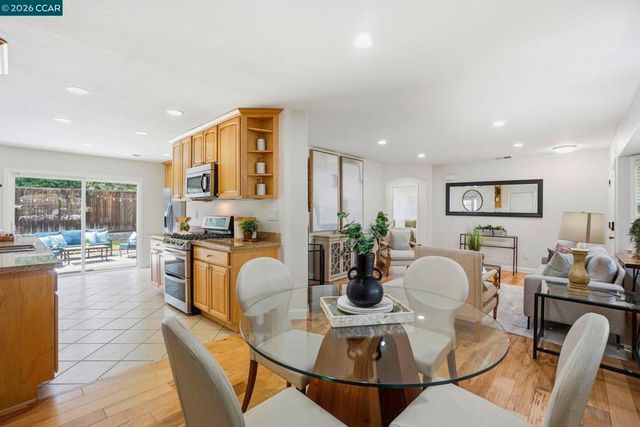 1812 Donna Dr, Pleasant Hill, CA 94523