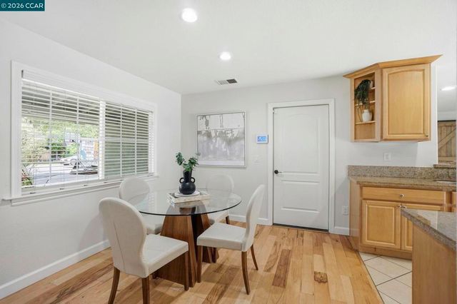 1812 Donna Dr, Pleasant Hill, CA 94523
