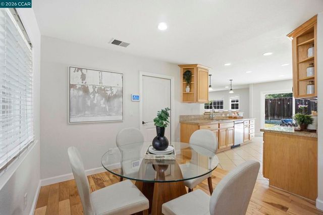 1812 Donna Dr, Pleasant Hill, CA 94523
