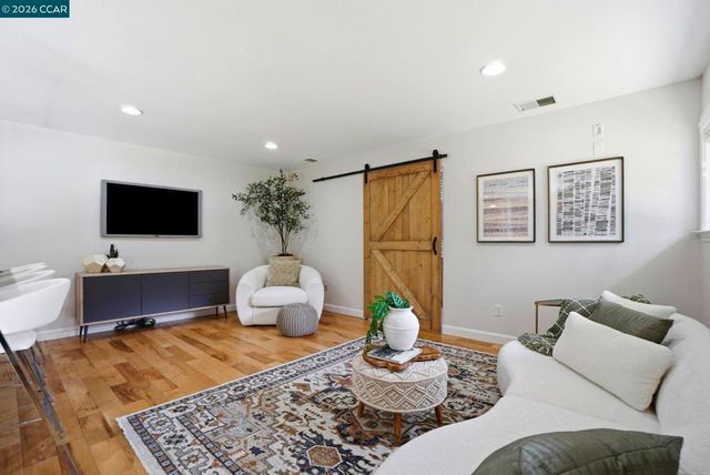 1812 Donna Dr, Pleasant Hill, CA 94523