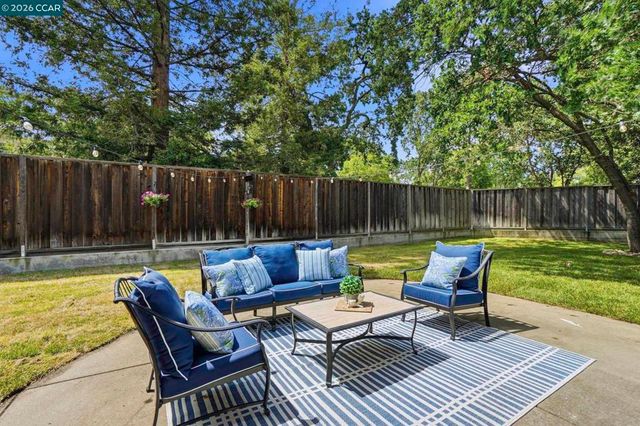 1812 Donna Dr, Pleasant Hill, CA 94523