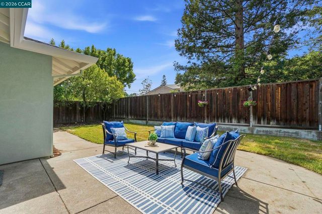 1812 Donna Dr, Pleasant Hill, CA 94523