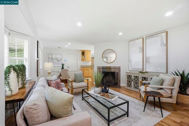 1812 Donna Dr, Pleasant Hill, CA 94523