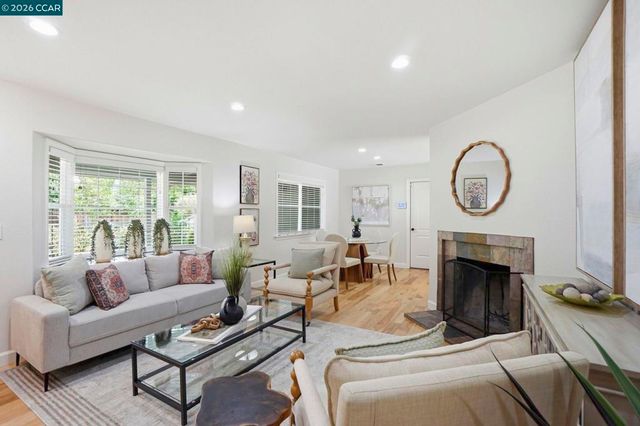 1812 Donna Dr, Pleasant Hill, CA 94523