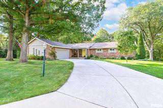 299 E WHITE OAK Court, East Peoria, IL 61611