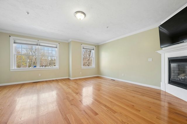 152 Worcester St 4, West Boylston, MA 01583